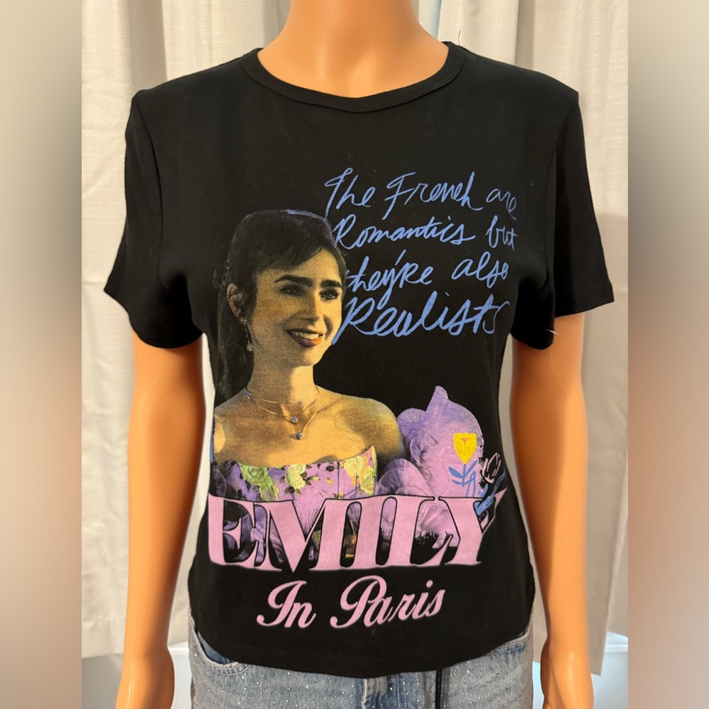 Great Emily In Paris size M black short sleeve t-shirt NWOT